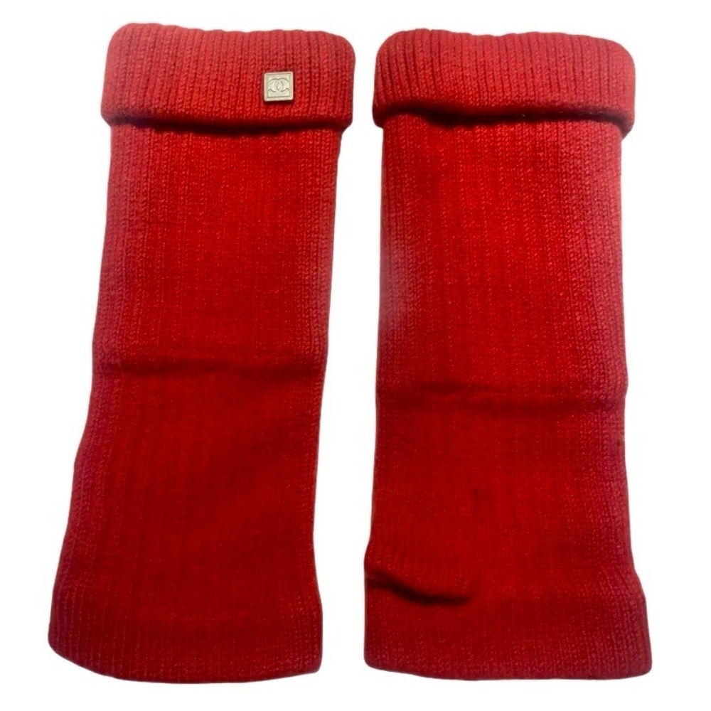CHANEL Red Cashmere Fingerless Gloves Silver CC Logo Knit Arm Warmers